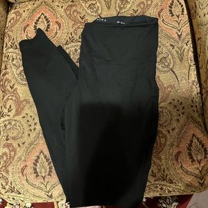 White House black market ponte leggings size medium